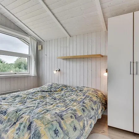 Sisko - 600m From The Sea By Interhome Feriehus