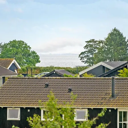 Holiday home Sisko - 600m From The Sea By Interhome Spodsbjerg